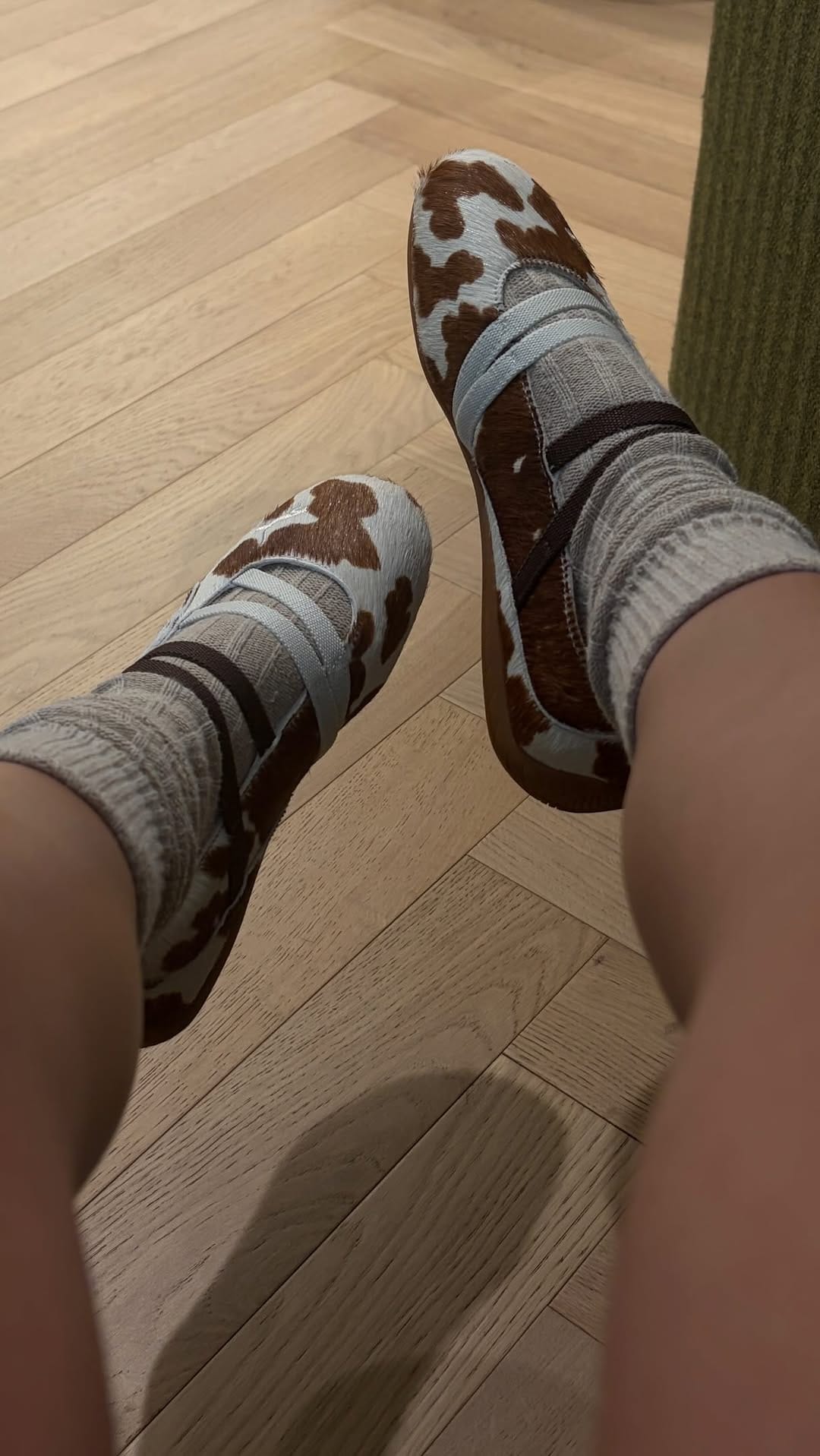 Post 3 by 𝘋𝘩𝘢𝘮𝘢𝘳✧𝘓𝘢𝘮𝘣𝘢𝘳𝘦𝘯 on Instagram (video)