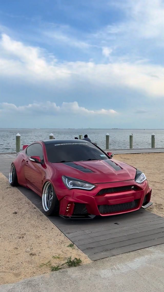 Post 8 by Julio R on Instagram (video)