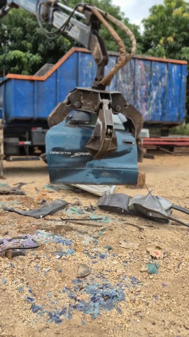 Post 6 by Desmanche Auto Mogi Peças usadas para carros on Instagram (video)
