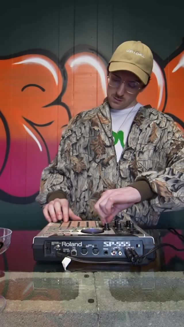 Post 1 by Flapjaques on Instagram (video)
