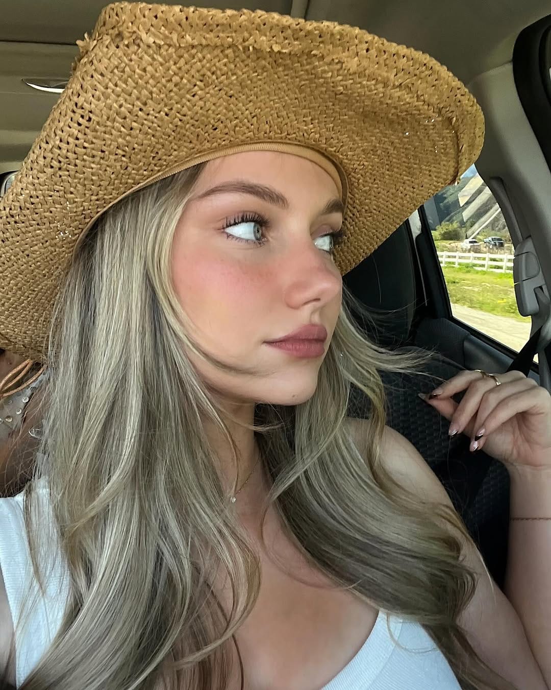 Post 1 by Carlie Autumn on Instagram (carousel)