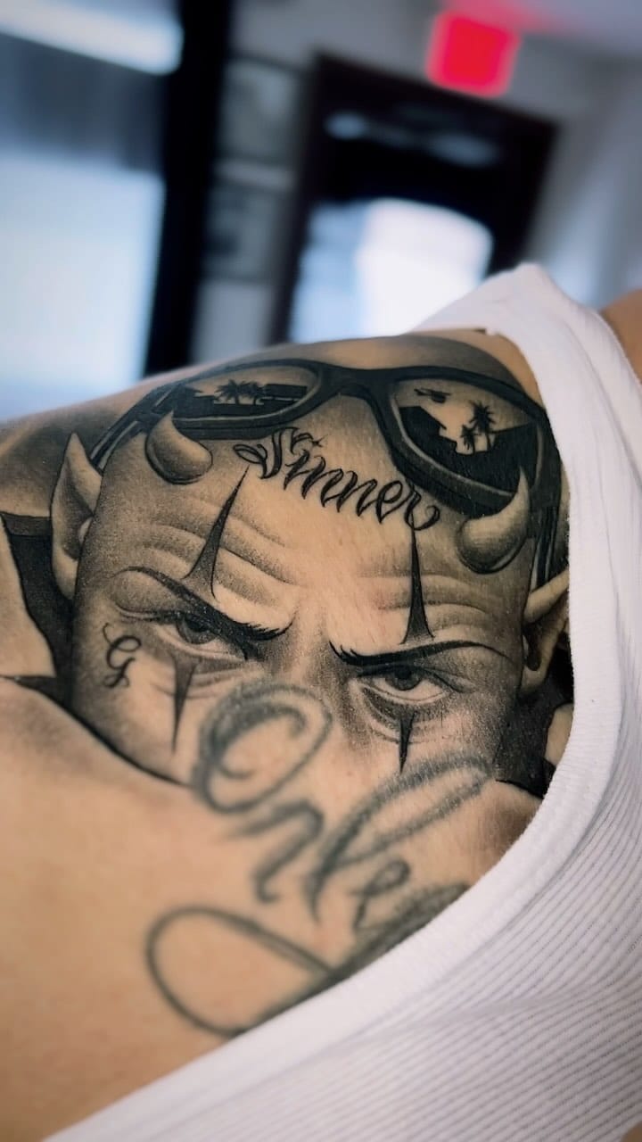 Post 10 by Jae Tattoos 🇲🇽🇺🇸 on Instagram (video)