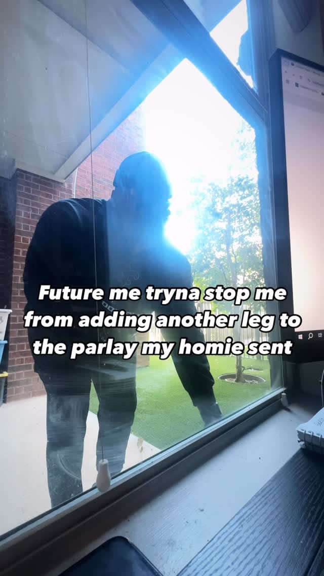 Post 6 by SUAVE on Instagram (video)
