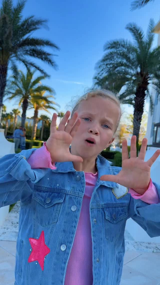 Post 7 by ꧁༺Eseniia Mikheeva ༻꧂  AGT•18•Dancer’s💃🏼 on Instagram (video)