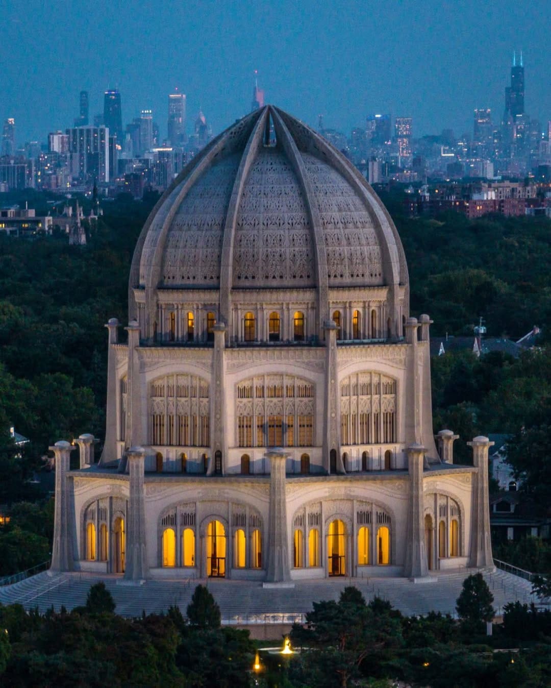 Post 10 by Razvan Sera on Instagram (image)