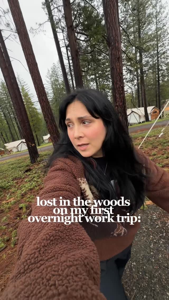 Post 7 by Monique & Christine on Instagram (video)