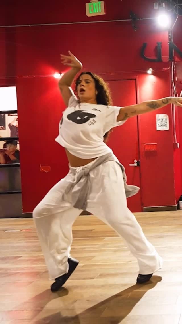 Post 3 by Juana com U on Instagram (video)