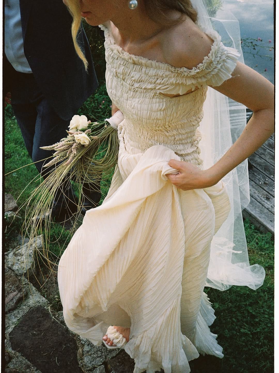Post 9 by NYC & Philadelphia documentary wedding photo/video 🇺🇦 on Instagram (carousel)