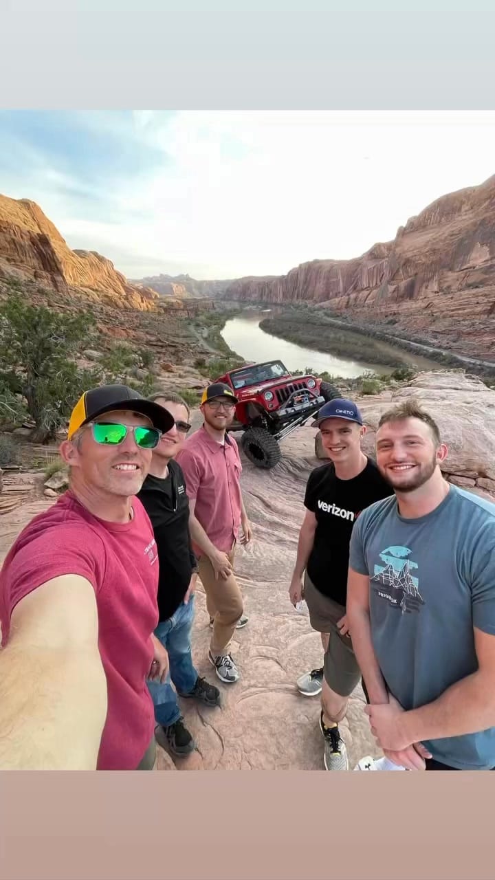Post 1 by Red Rock Crawlers on Instagram (video)