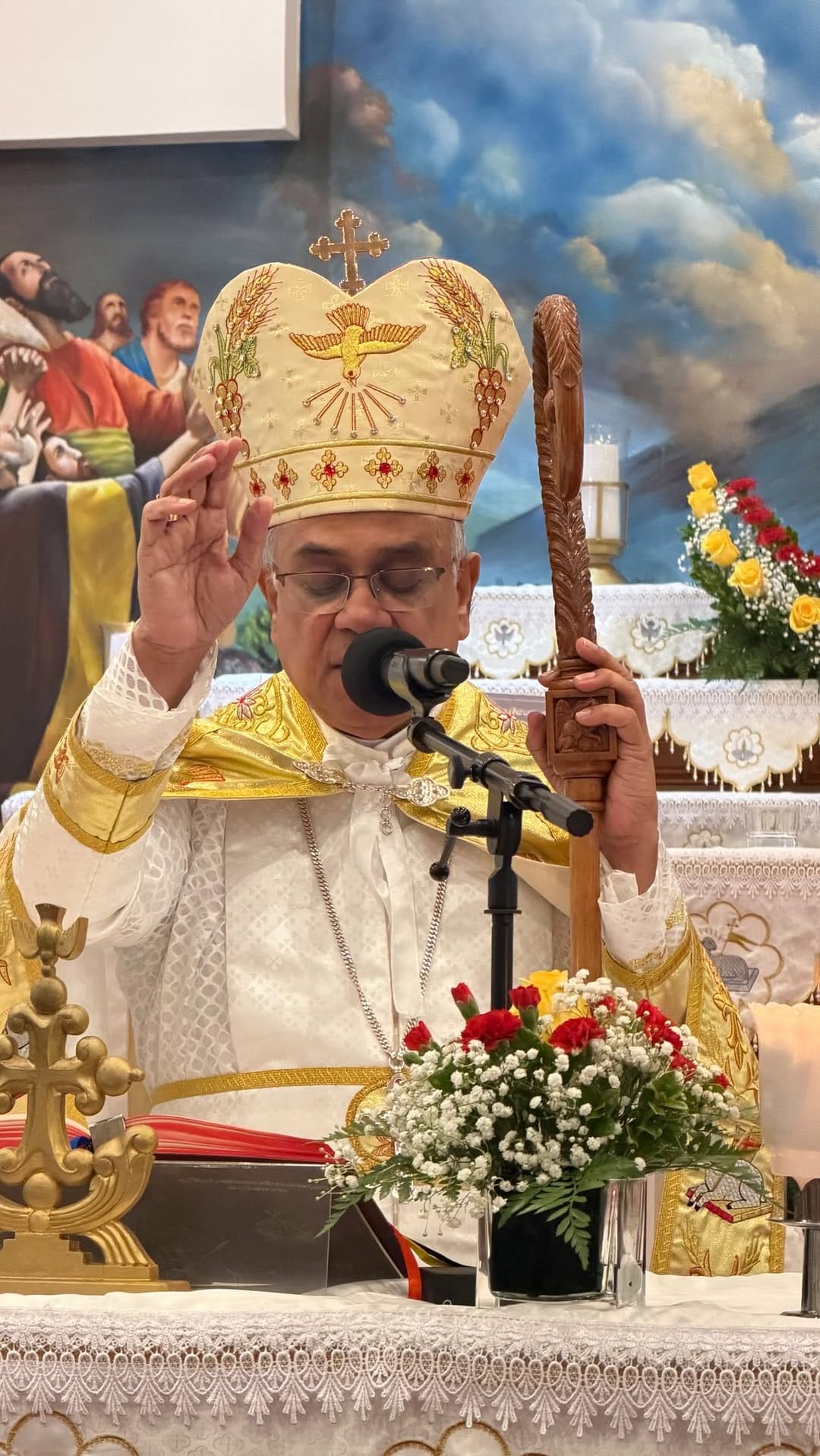 Post 1 by Fr. Rajeev Valiyaveettil on Instagram (video)