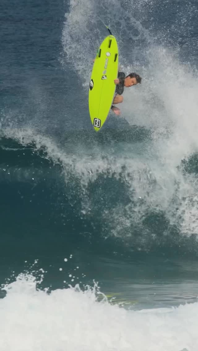 Post 7 by Cruz Dinofa on Instagram (video)