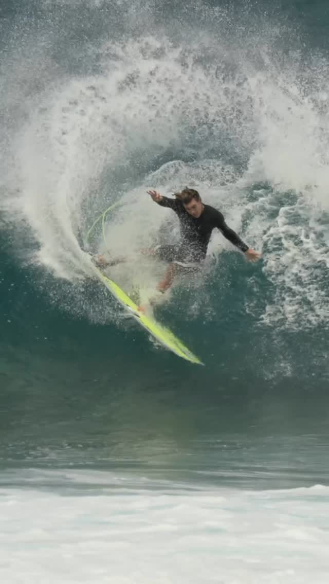 Post 4 by Cruz Dinofa on Instagram (video)