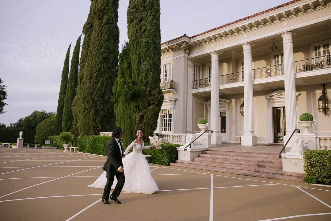 Post 10 by Christi Reynolds | Makeup, Education & Brides on Instagram (carousel)
