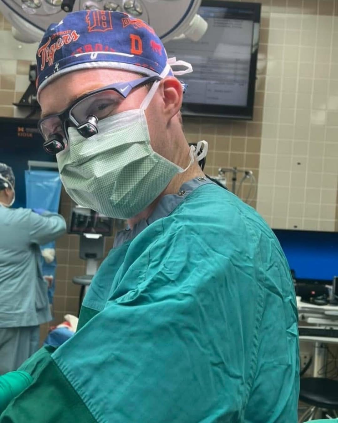 Post 5 by IU Neurosurgery on Instagram (carousel)