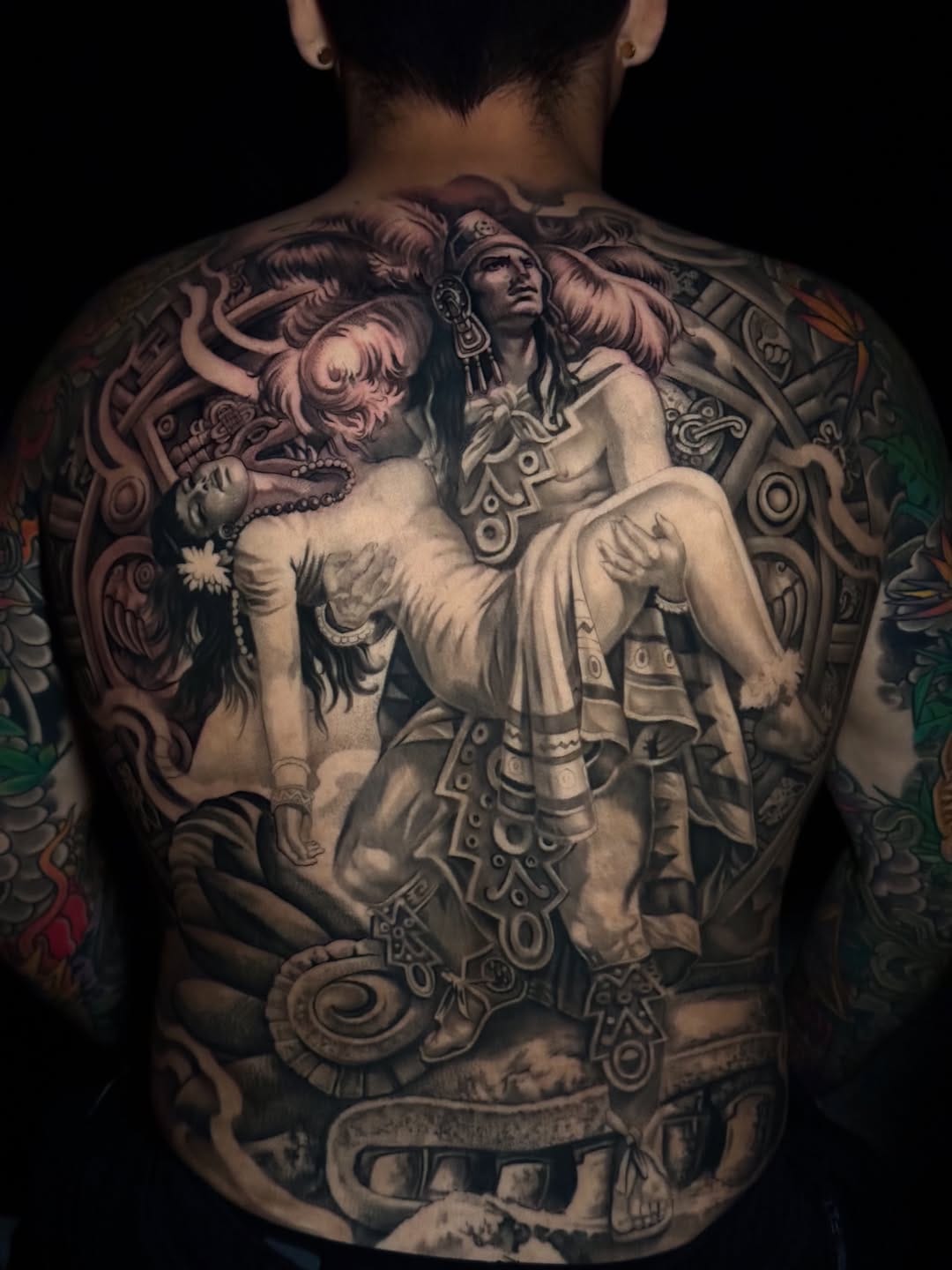 Post 8 by ADRIAN DELGADO on Instagram (carousel)