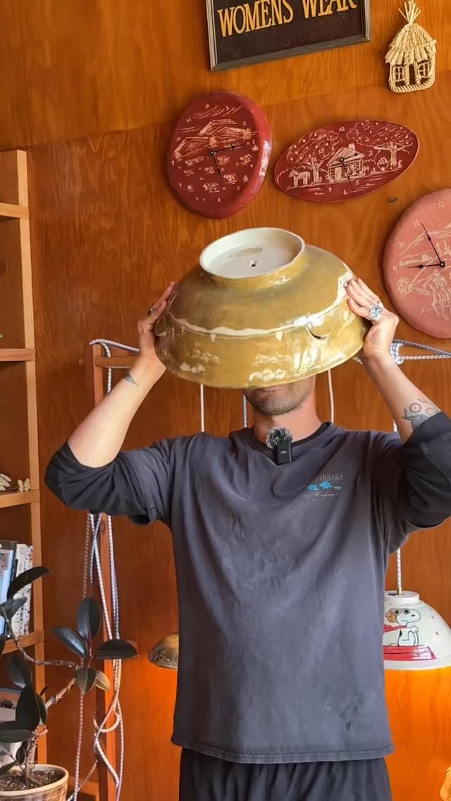 Post 7 by Daniel Dooreck on Instagram (video)