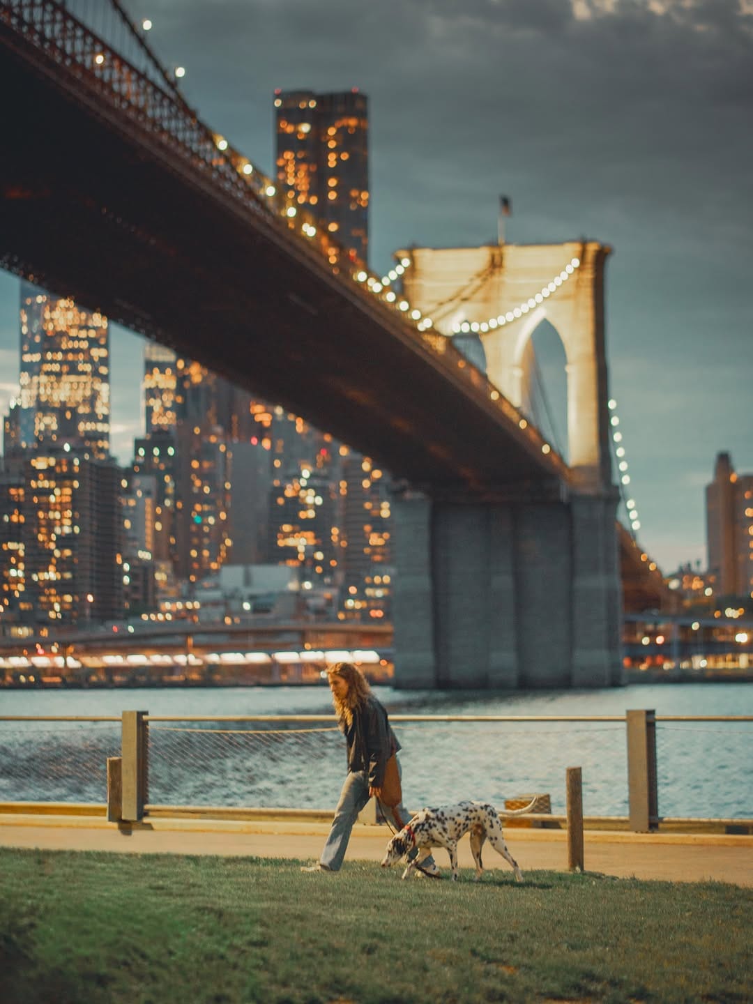 Post 5 by Kim Jirawat (Movemaker) on Instagram (carousel)