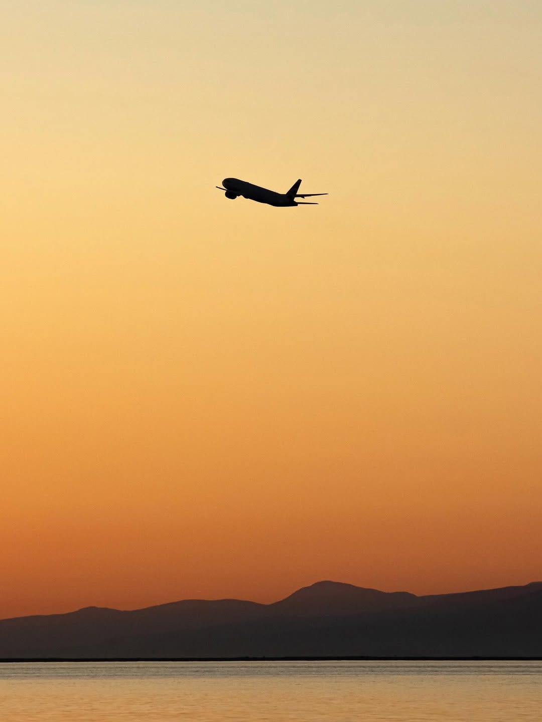 Post 6 by Daniel M • Travel & Aviation on Instagram (image)