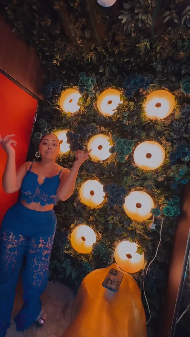Post 3 by @poshhtach on Instagram (video)