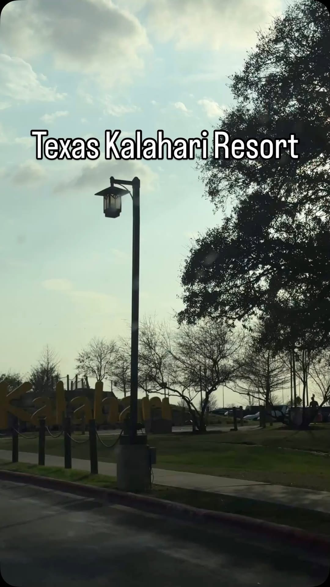 Post 4 by @poshhtach on Instagram (video)
