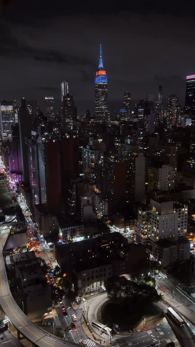 Post 1 by Yu Shi | New York on Instagram (video)