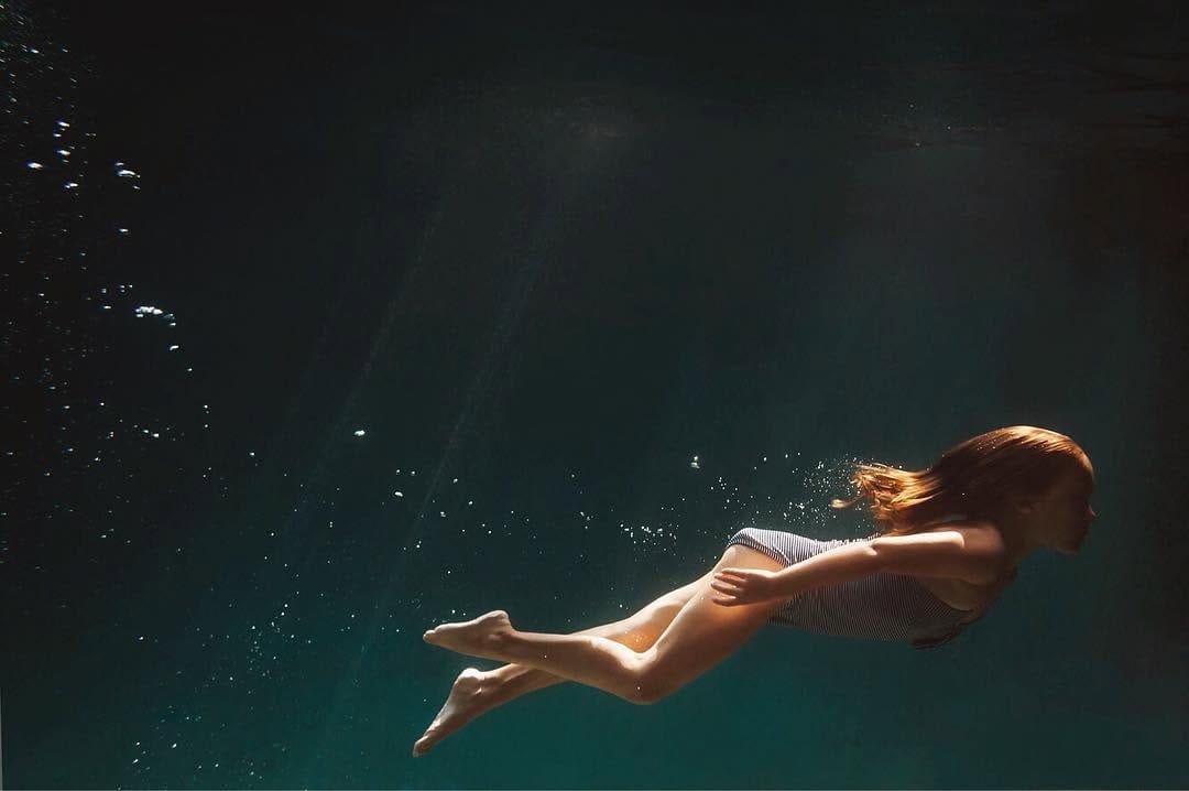 Post 10 by Elizabeth Blank on Instagram (image)