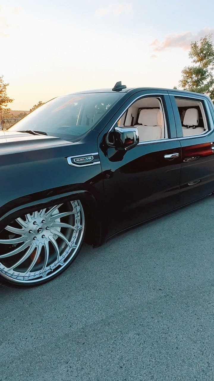 Post 10 by Victor Lopez | Freelance Photographer on Instagram (video)