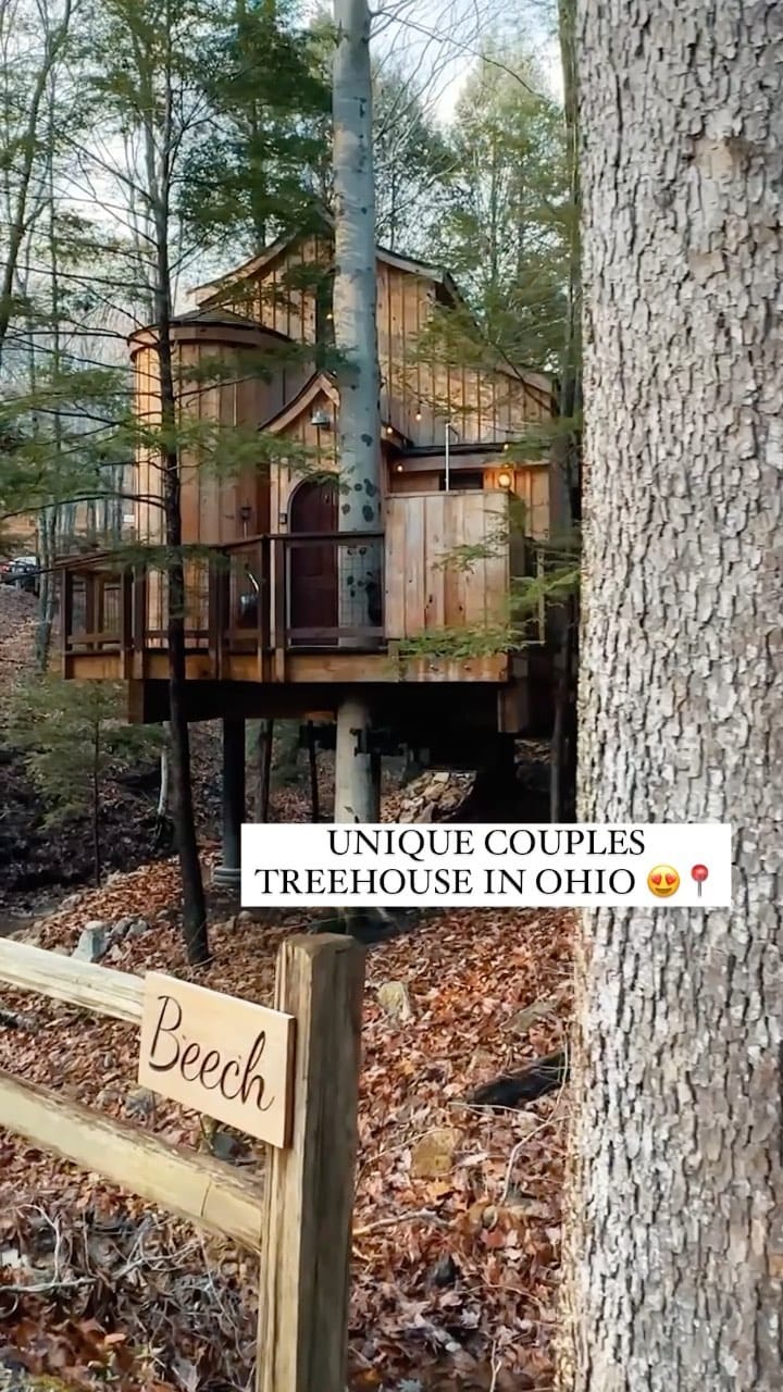 Post 9 by Hocking Hills Treehouse Cabins on Instagram (video)