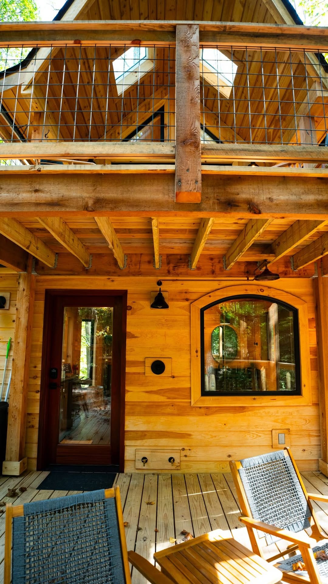 Post 1 by Hocking Hills Treehouse Cabins on Instagram (video)