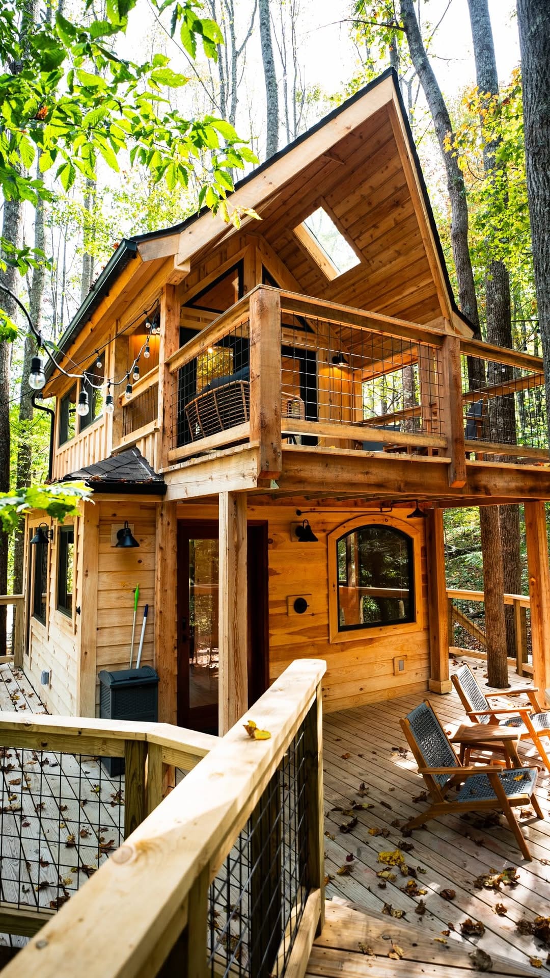 Post 5 by Hocking Hills Treehouse Cabins on Instagram (video)