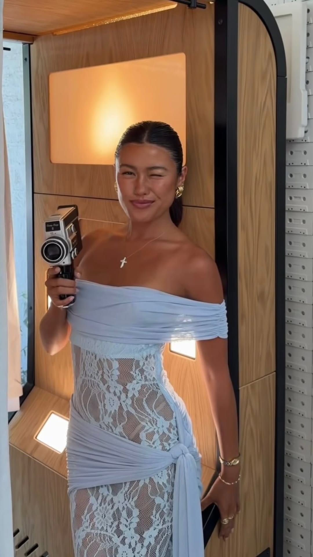 Post 7 by PHOTO BOOTH RENTALS SOCAL | TIPSY TWINS PHOTOBOOTH on Instagram (video)