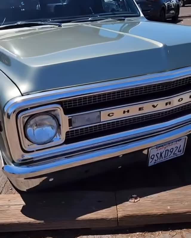 Post 8 by C10 FAMILIA ®️ on Instagram (video)