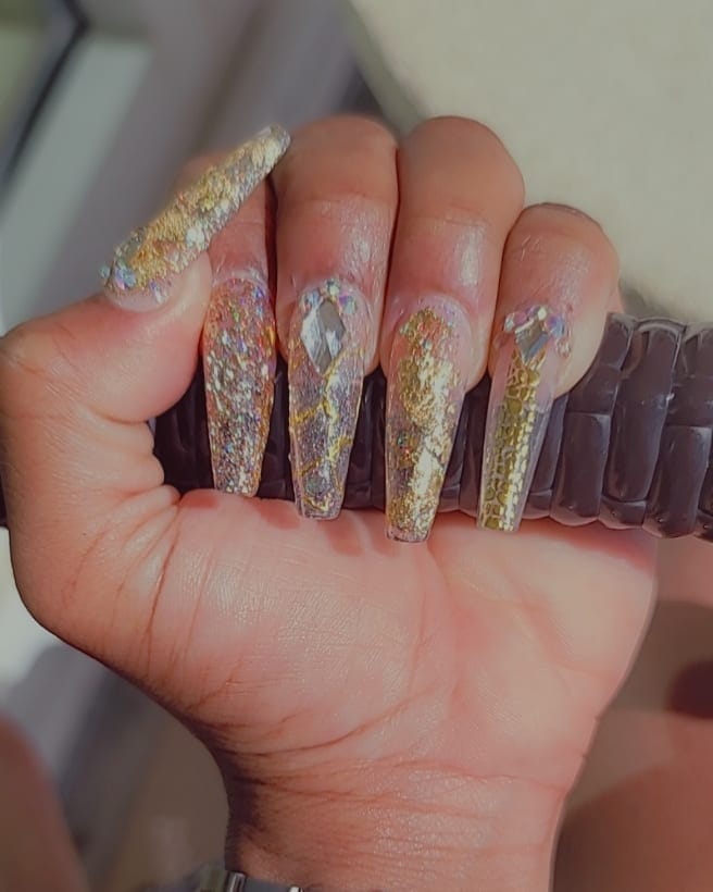 Post 10 by Aminah Desirèe (Dez-uh-ray) on Instagram (carousel)