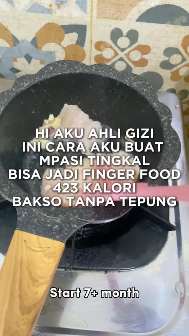 Post 3 by Riana Angelyna Manurung,S.Gz | Ahli Gizi & Speaker on Instagram (video)