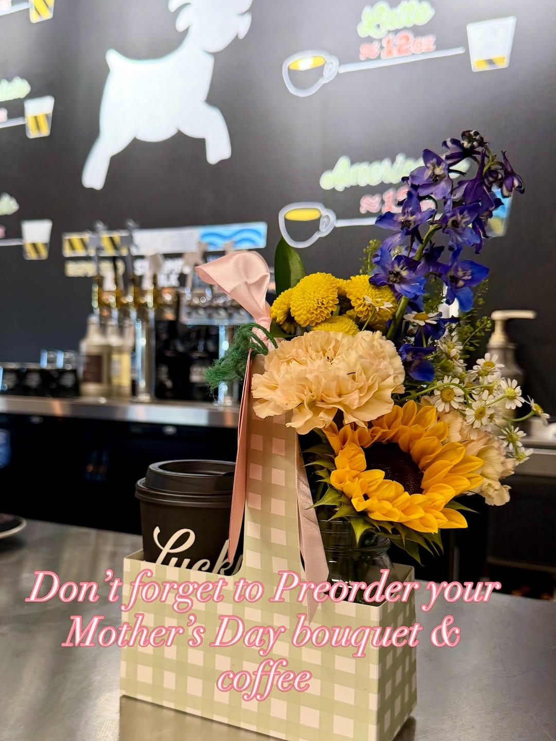 Post 6 by Lakeland, FL Wedding Florist: Taylormade Floral Design on Instagram (carousel)