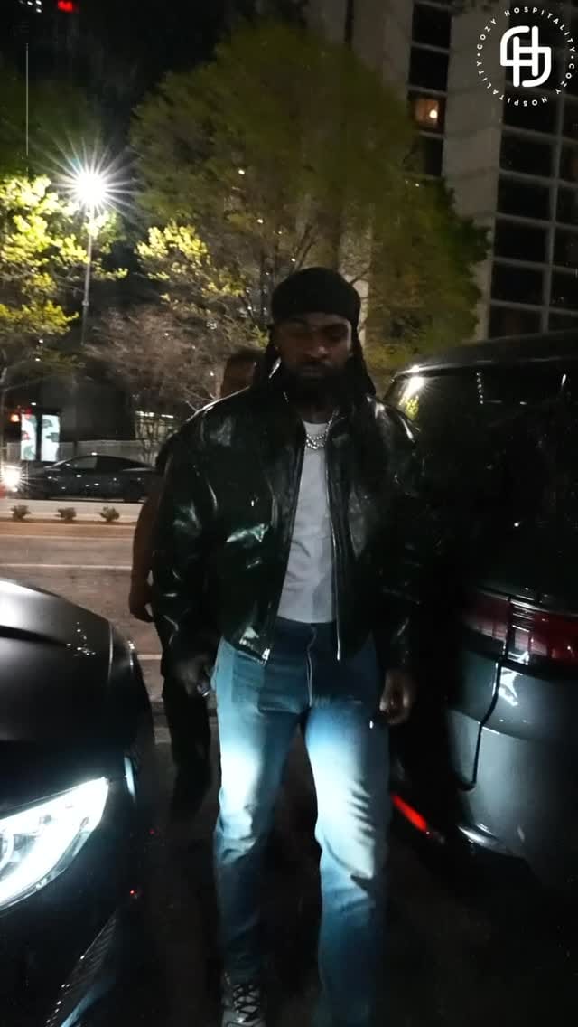Post 8 by C💫ZY on Instagram (video)