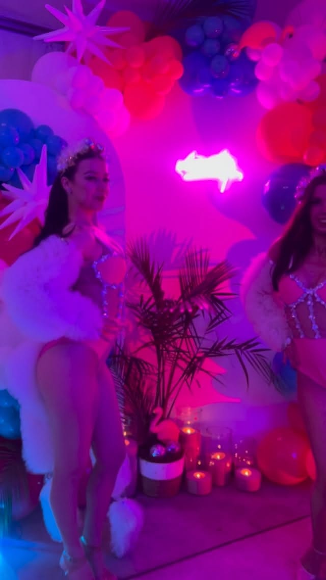 Post 1 by 2ClassyGals Events & Flowers on Instagram (video)