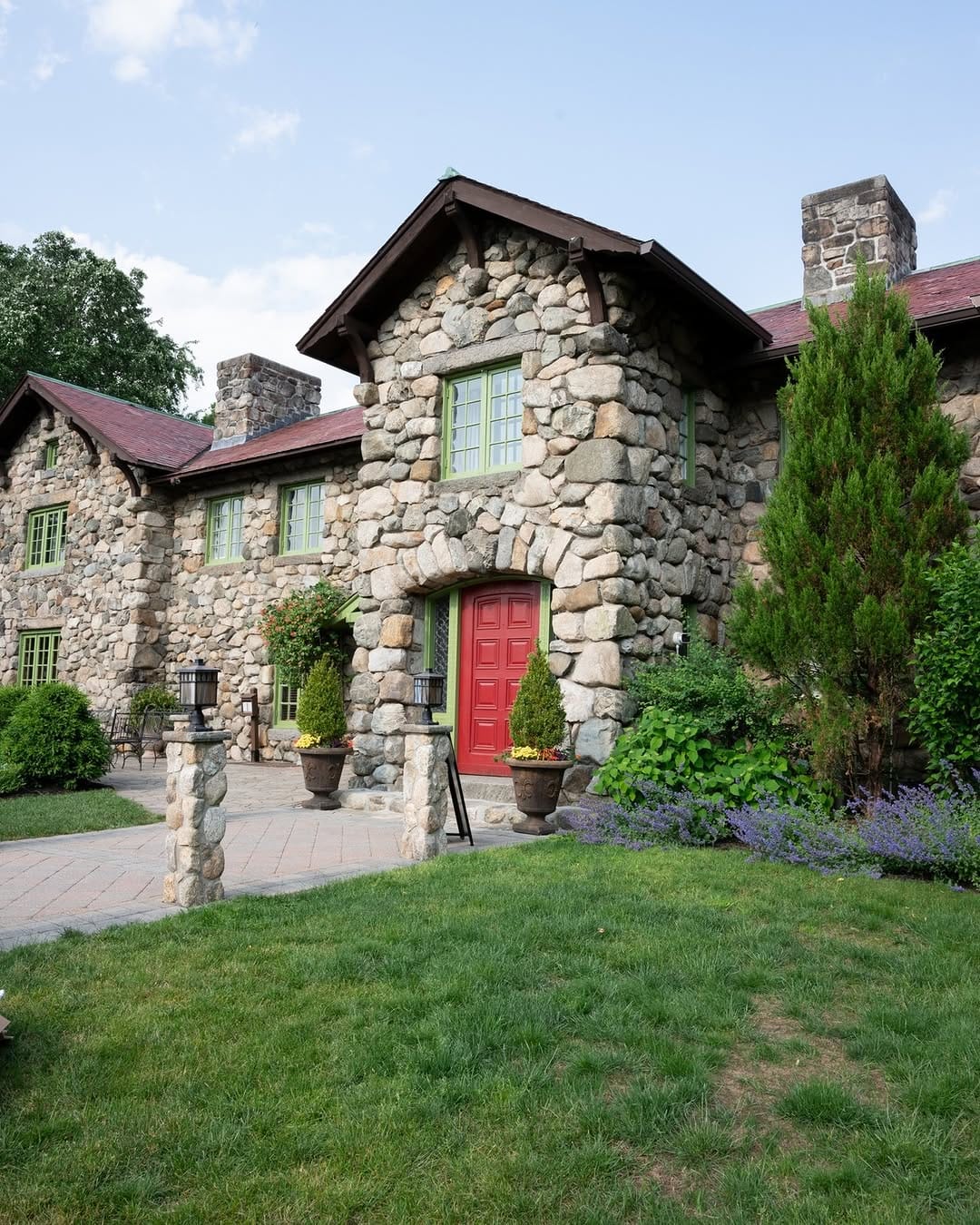Post 4 by Willowdale Estate - A venue in Massachusetts on Instagram (carousel)