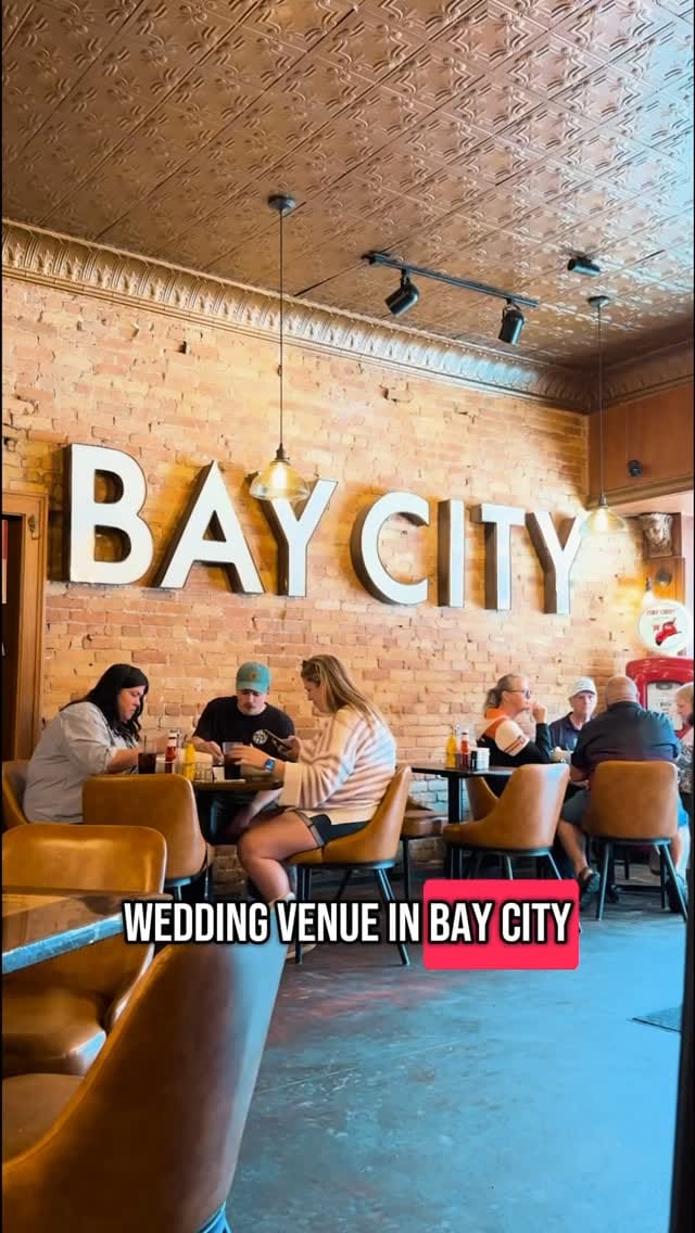 Post 10 by Reverie Wedding Co | Bay City Wedding Venue on Instagram (video)