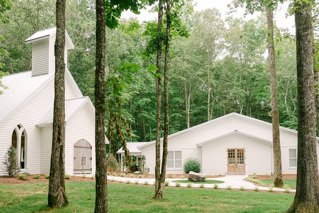 Post 9 by Firefly Lane | Nashville Wedding Venue on Instagram (carousel)