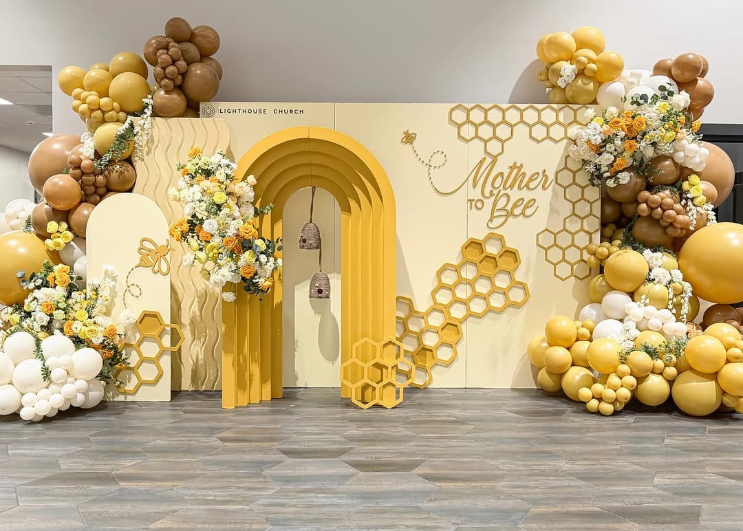 Post 1 by MODERN EVENT DECOR & BALLOONS on Instagram (image)