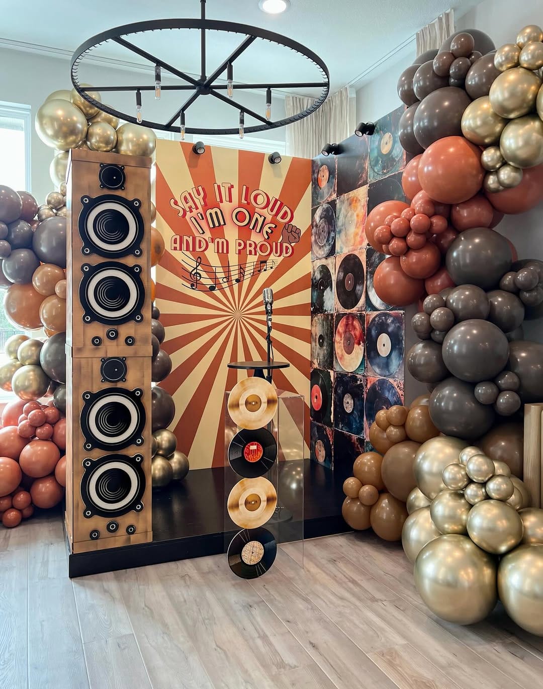 Post 5 by MODERN EVENT DECOR & BALLOONS on Instagram (image)