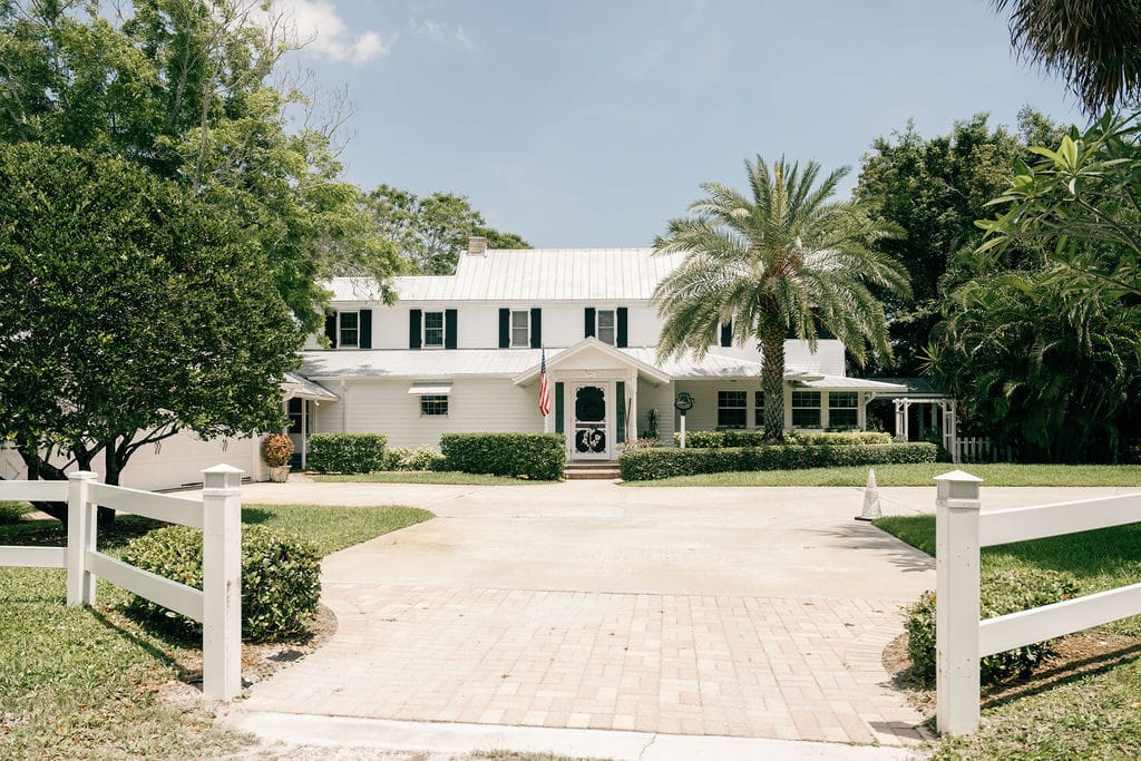 Post 5 by All-Inclusive Wedding Venue Florida on Instagram (image)