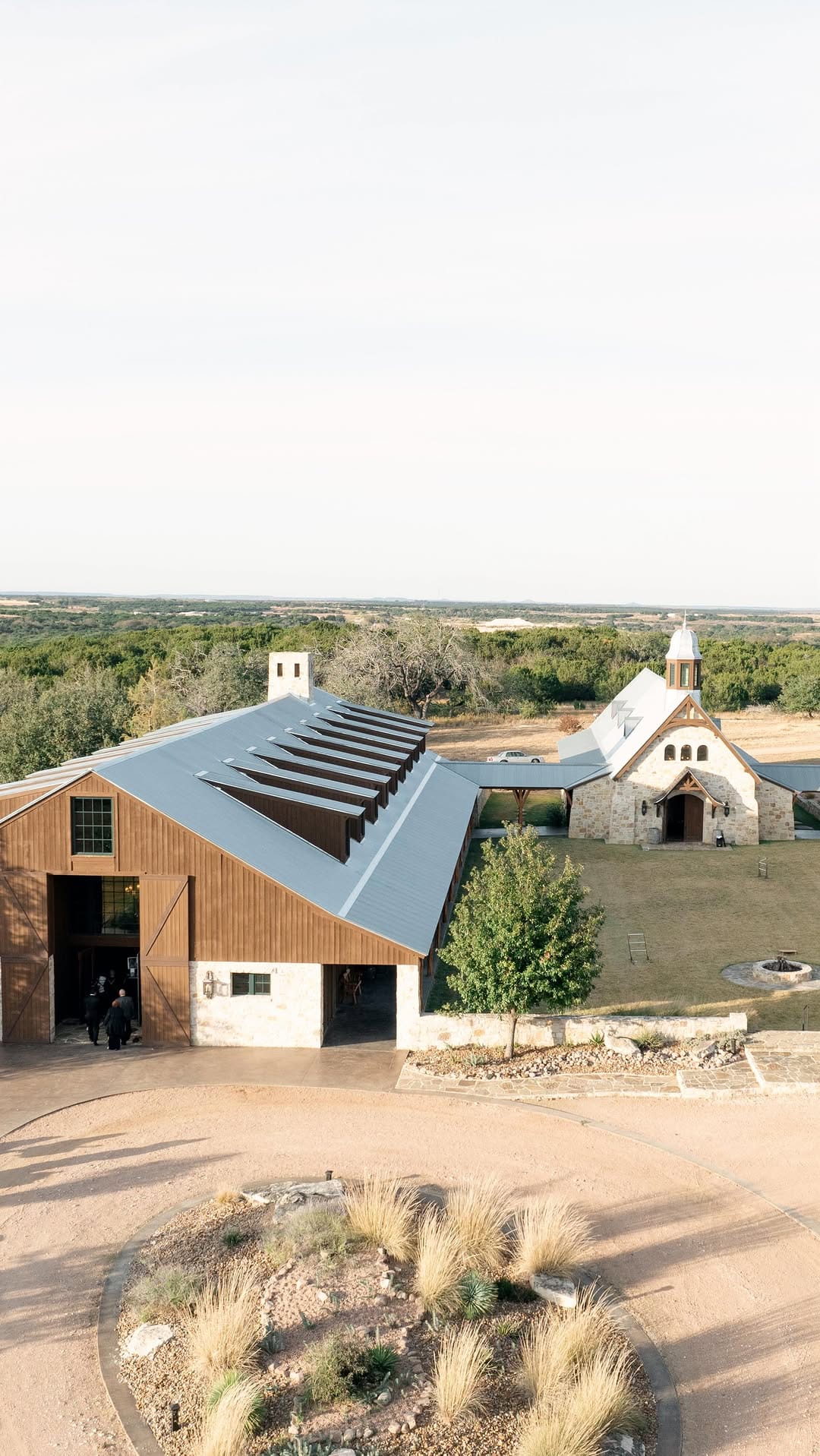 Post 8 by Hidden River Ranch | Texas Event Venue on Instagram (video)