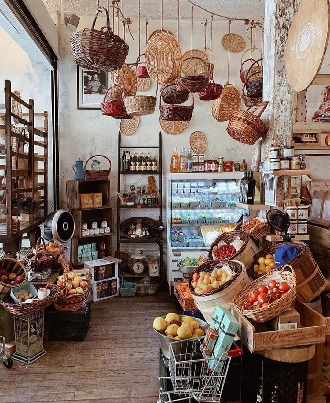 Post 3 by Alimentari Flaneur on Instagram (image)