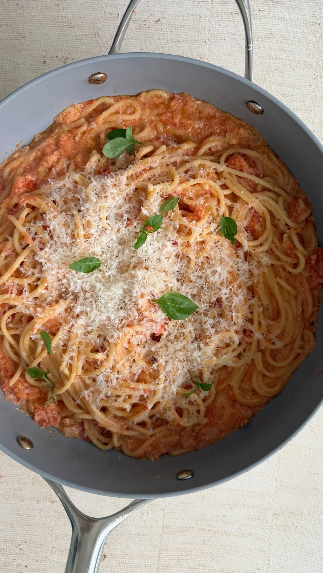 Post 7 by Christy Daoud | Be Happy Foodie on Instagram (video)