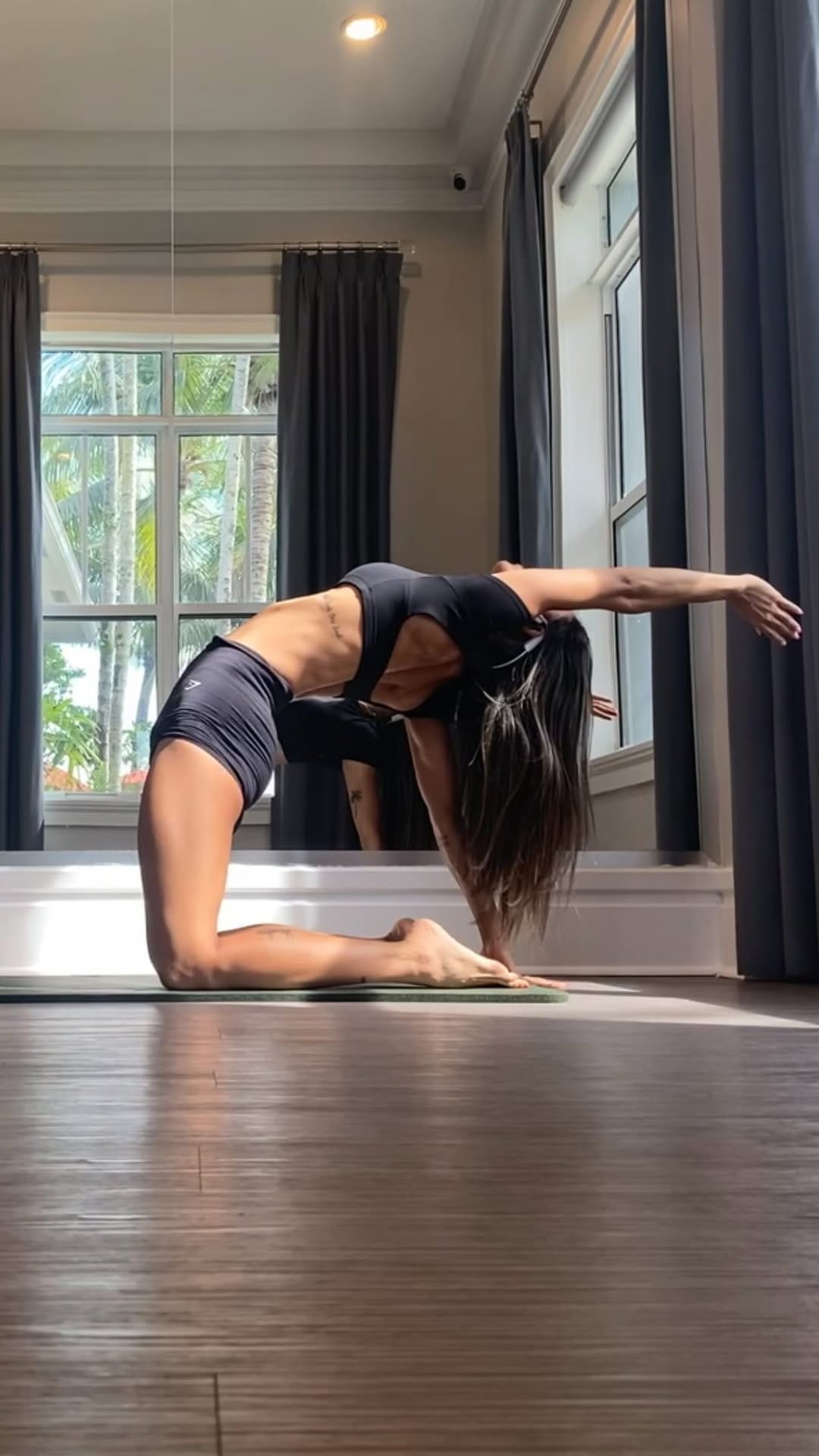 Post 9 by Melissa Carvajal on Instagram (video)