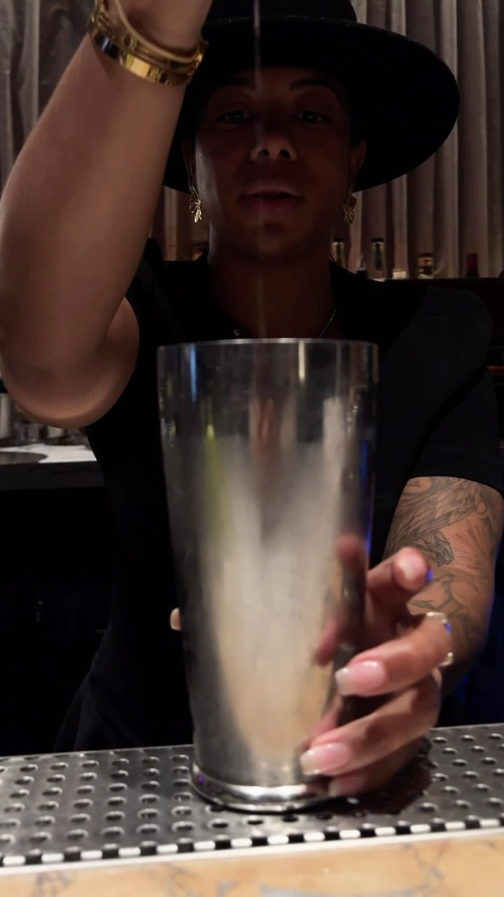 Post 7 by Alexis Brown on Instagram (video)