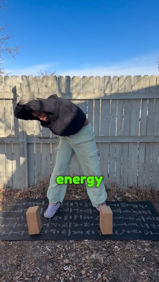 Post 8 by Royal | 500CYT, CPT | somatic movement, touch & sound on Instagram (video)