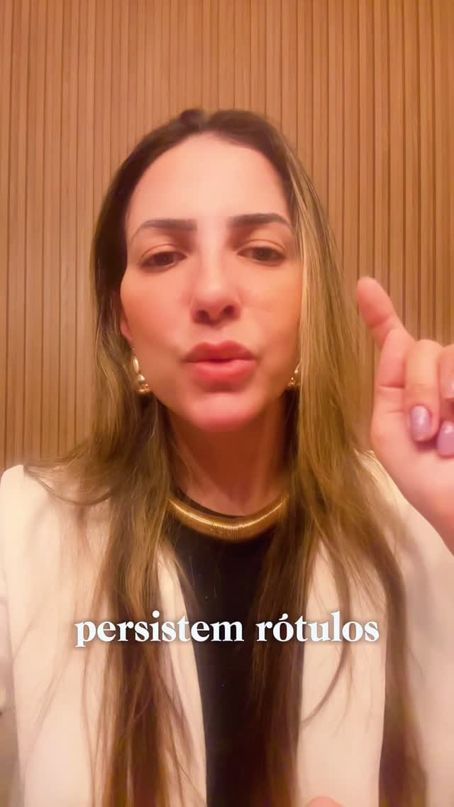 Post 3 by Juliana Fontes on Instagram (video)